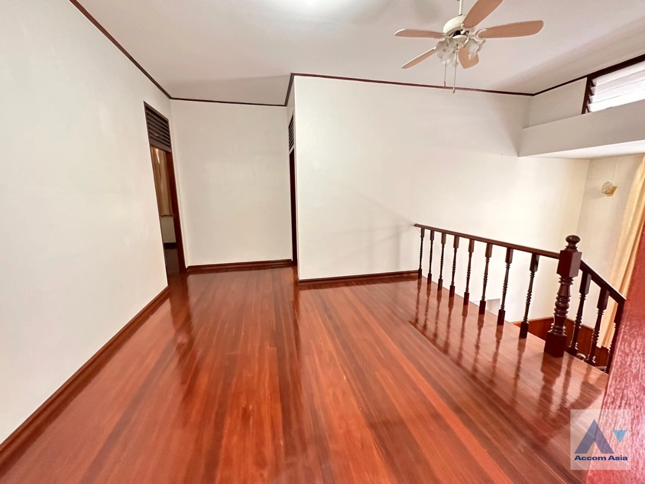 6  5 br House For Rent in Sathorn ,Bangkok MRT Khlong Toei AA35228