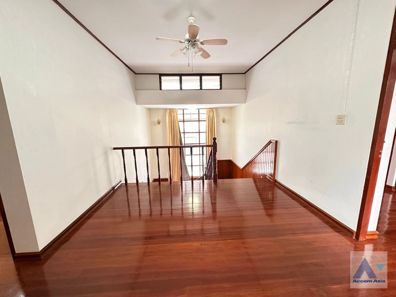 7  5 br House For Rent in Sathorn ,Bangkok MRT Khlong Toei AA35228