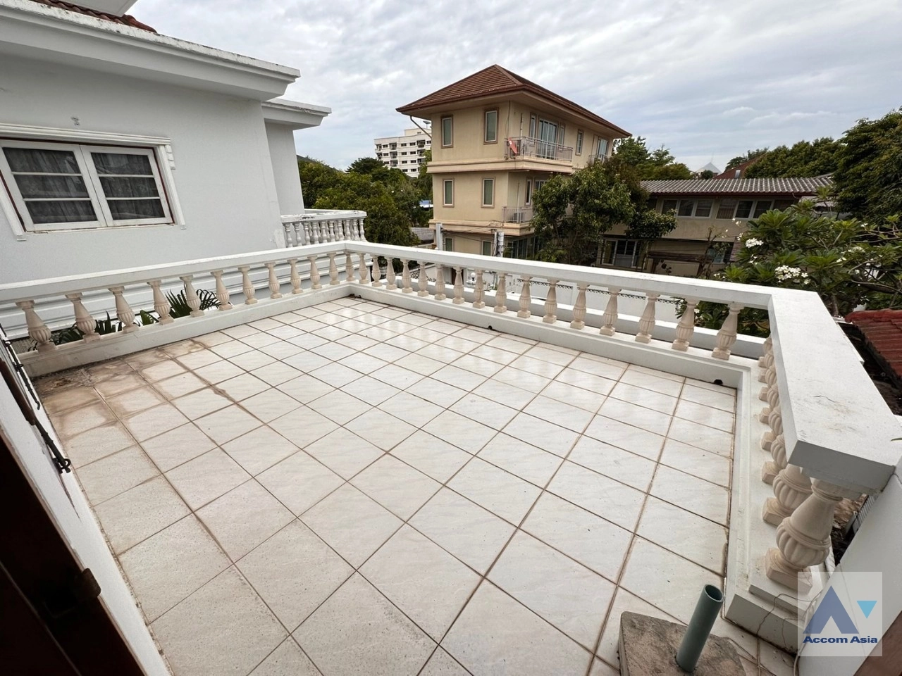 16  5 br House For Rent in Sathorn ,Bangkok MRT Khlong Toei AA35228