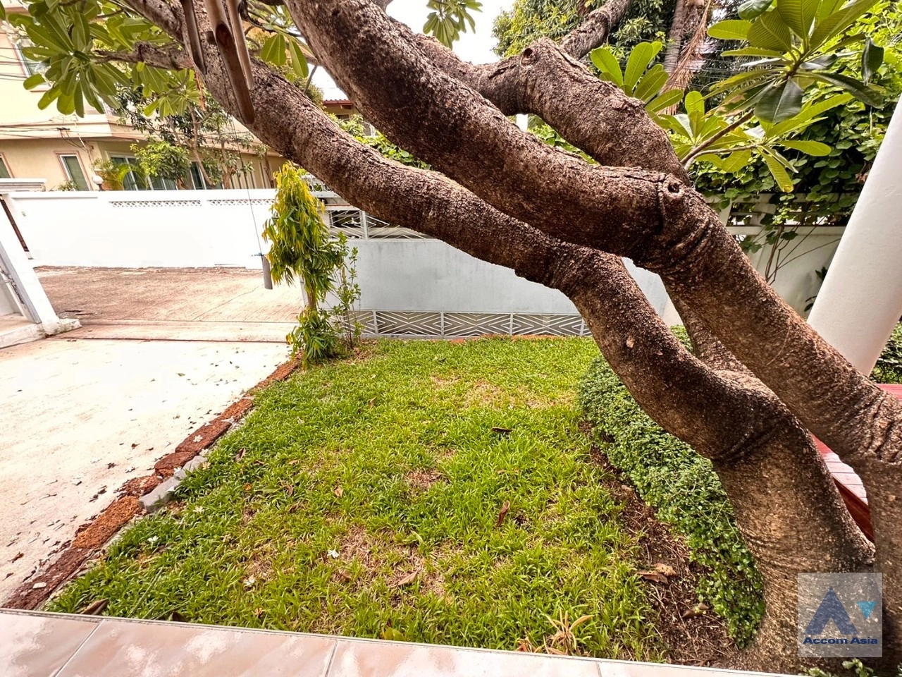 19  5 br House For Rent in Sathorn ,Bangkok MRT Khlong Toei AA35228