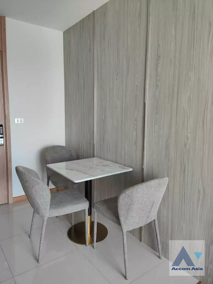 unitRhythm Sukhumvit 36-38