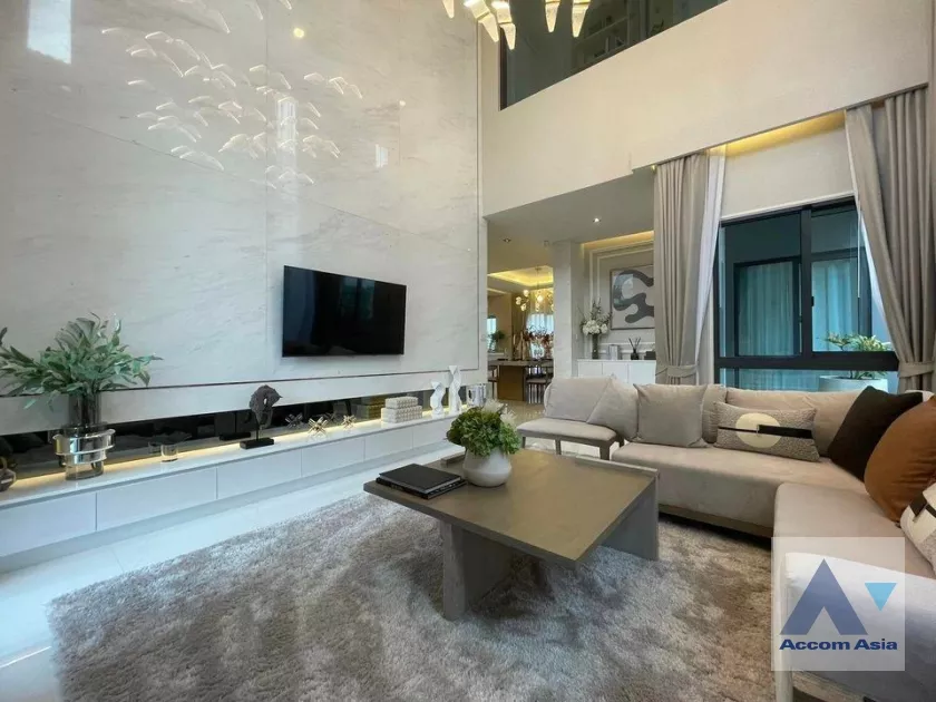  1  5 br House For Sale in Pattanakarn ,Bangkok  at The City Sukhumvit Onnut AA35277