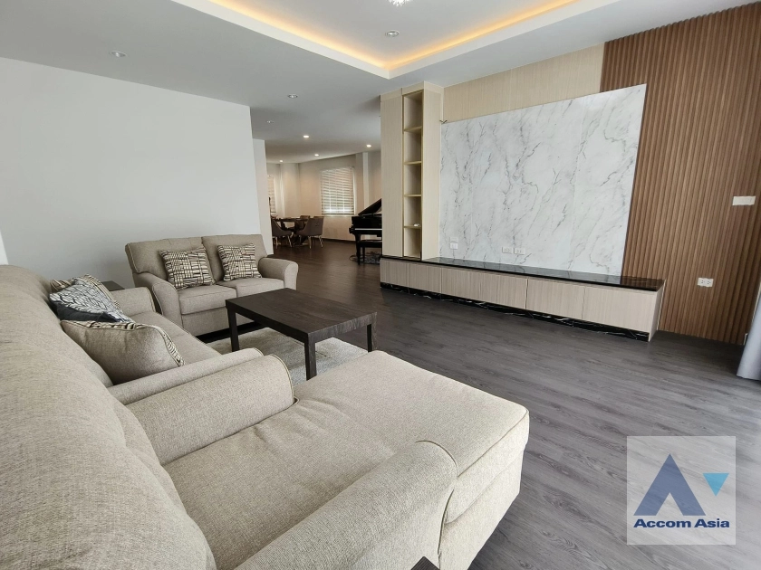 4  4 br House for rent and sale in Sukhumvit ,Bangkok BTS Phra khanong AA35280