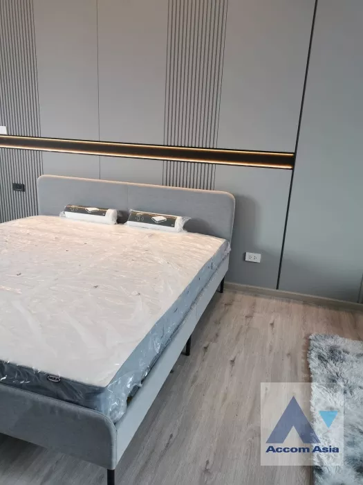 6  6 br Townhouse For Rent in Samutprakan ,  at Bangna House AA35283