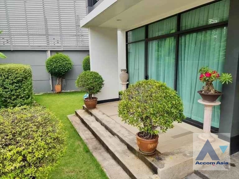 unit 4 Bedrooms  House For Rent & Sale in Ramkhamhaeng, Bangkok  (AA35284)