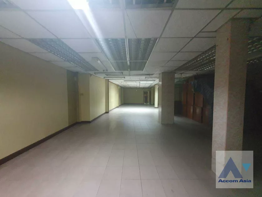  1  Land For Sale in Sukhumvit ,Bangkok BTS Phra khanong AA35285