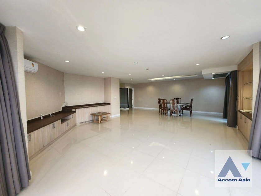 unitCity Lakes Tower Sukhumvit 16