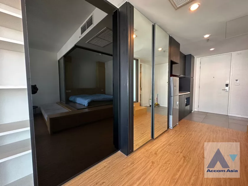 6  1 br Condominium for rent and sale in Silom ,Bangkok BTS Chong Nonsi - MRT Sam Yan at Siamese Surawong AA35296