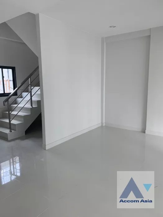 4  Shophouse For Rent in Pattanakarn ,Bangkok BTS On Nut at The Master @ BTS Onnut Pattanakarn AA35304
