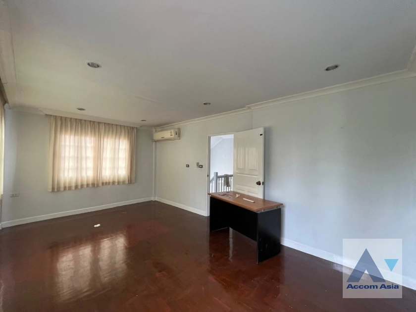 20  4 br House For Rent in Samutprakan ,Samutprakan BTS Bearing at Moo Baan Ladawan Srinakarin AA35308
