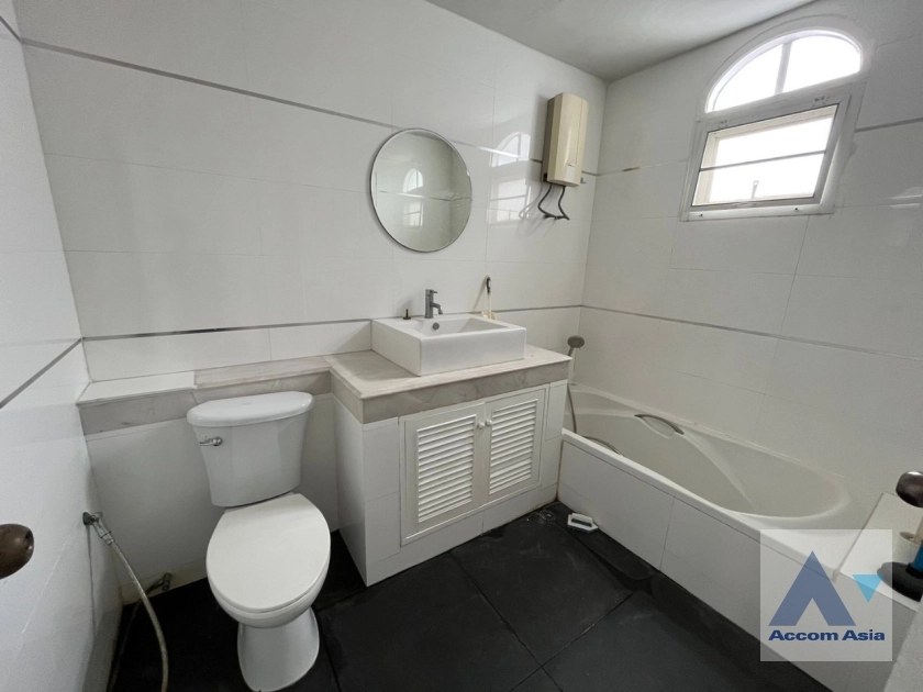 31  4 br House For Rent in Samutprakan ,Samutprakan BTS Bearing at Moo Baan Ladawan Srinakarin AA35308