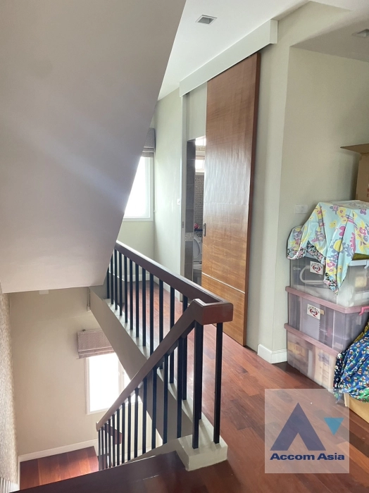 8  2 br House for rent and sale in Sathorn ,Bangkok BRT Thanon Chan AA35309