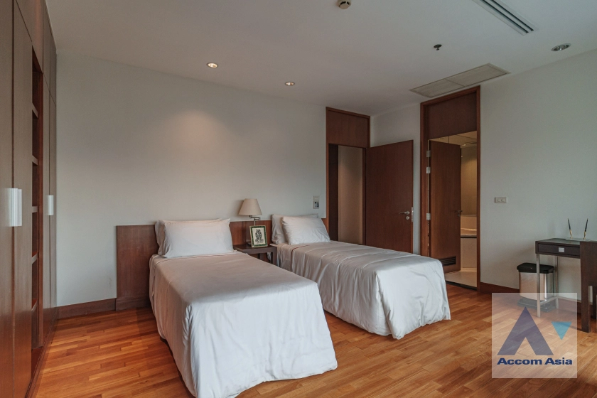 21  3 br Apartment for rent and sale in Ploenchit ,Bangkok BTS Ploenchit at Elegance and Traditional Luxury AA35313