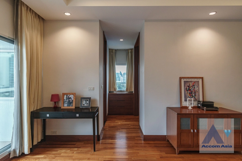 10  3 br Apartment for rent and sale in Ploenchit ,Bangkok BTS Ploenchit at Elegance and Traditional Luxury AA35313