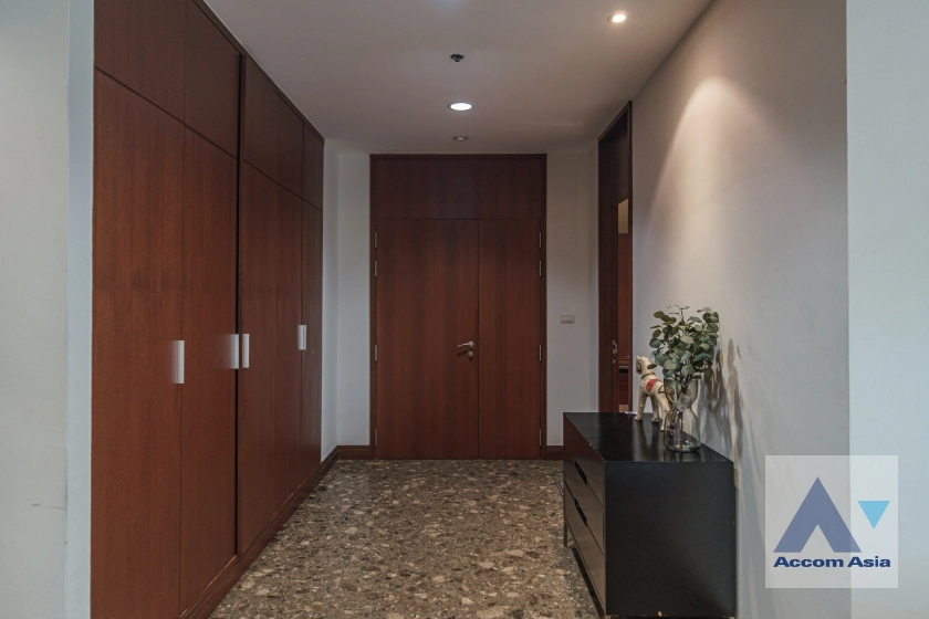 6  3 br Apartment for rent and sale in Ploenchit ,Bangkok BTS Ploenchit at Elegance and Traditional Luxury AA35313