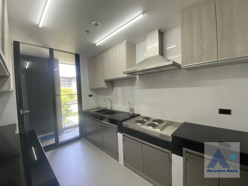  1  3 br Apartment For Rent in Sukhumvit ,Bangkok BTS Phrom Phong at Serene Place with Modern Style AA35314