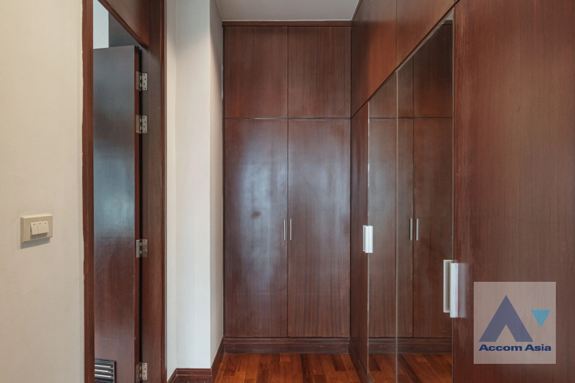 19  3 br Apartment for rent and sale in Ploenchit ,Bangkok BTS Ploenchit at Elegance and Traditional Luxury AA35315