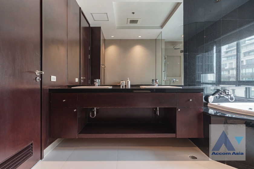 21  3 br Apartment for rent and sale in Ploenchit ,Bangkok BTS Ploenchit at Elegance and Traditional Luxury AA35315