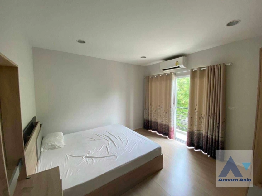5  3 br House For Sale in Pattanakarn ,Bangkok BTS On Nut at Baan Klang Muang Sukhumvit 77-On Nut 17 AA35321