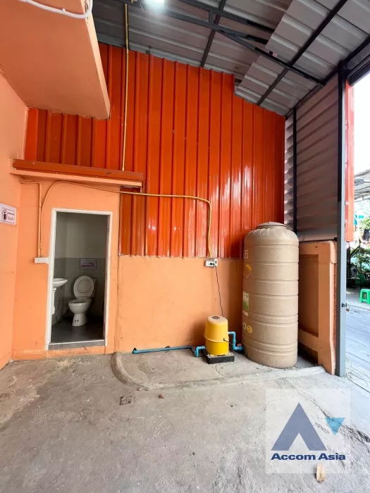 14  Warehouse For Rent in Ratchadaphisek ,Bangkok  AA35324