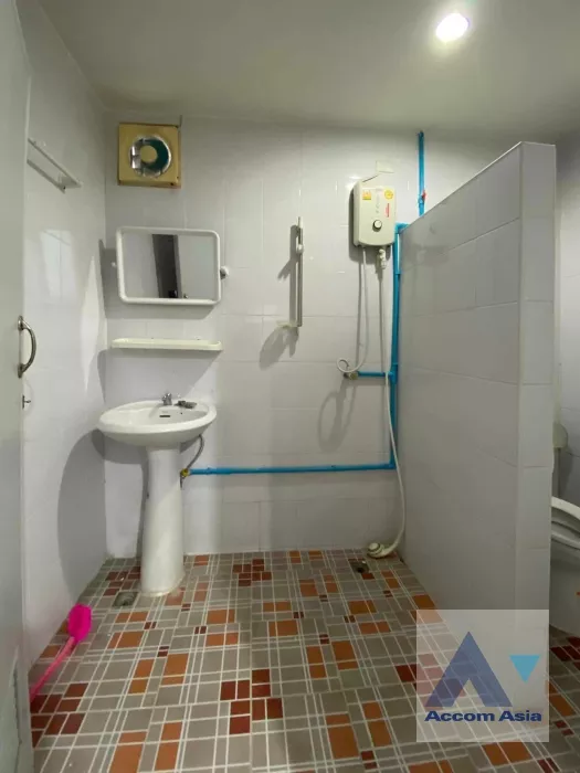 11  3 br House For Rent in Sukhumvit ,Bangkok BTS Punnawithi at Saranchit 2 Village AA35332