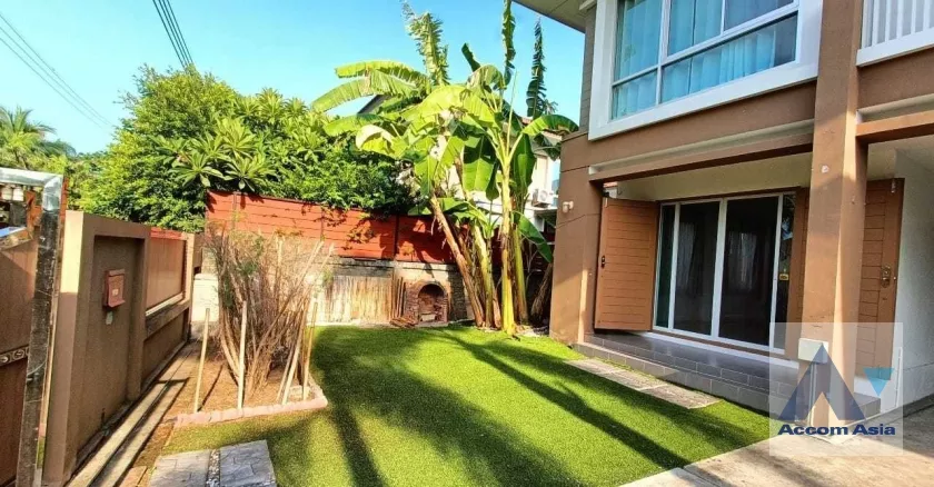 unit 3 Bedrooms  House For Rent in Samutprakan, Samutprakan  (AA35362)