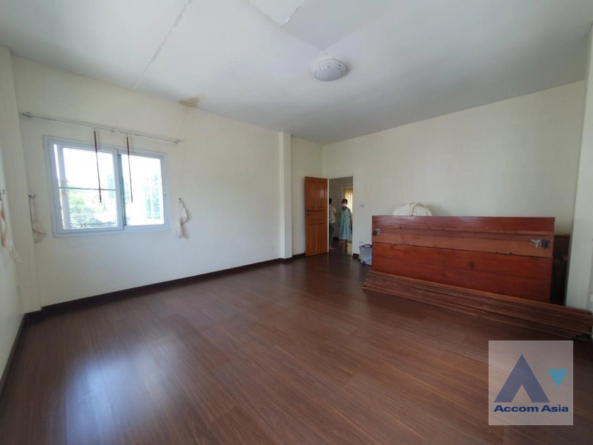 13  4 br House For Sale in Sukhumvit ,Bangkok BTS Ekkamai AA35364