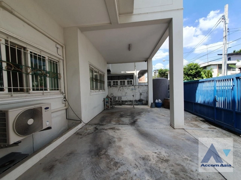 20  4 br House For Sale in Sukhumvit ,Bangkok BTS Ekkamai AA35364