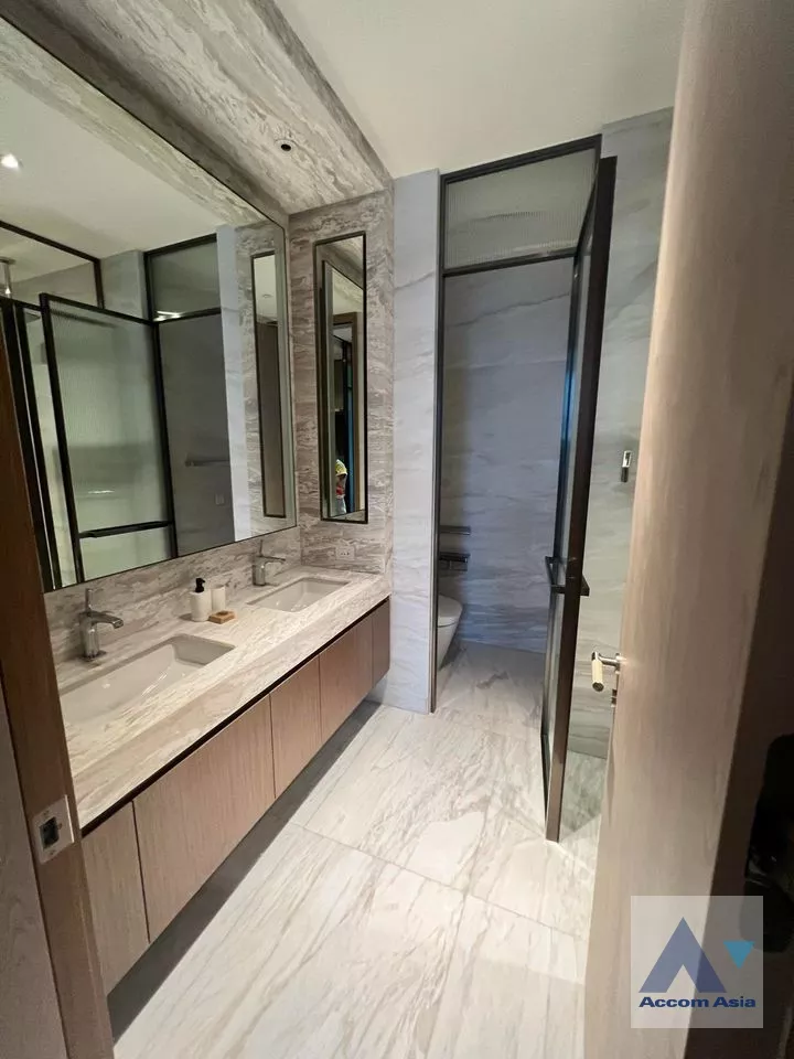 7  1 br Condominium For Rent in Ploenchit ,Bangkok BTS Chitlom at Scope Langsuan AA35365