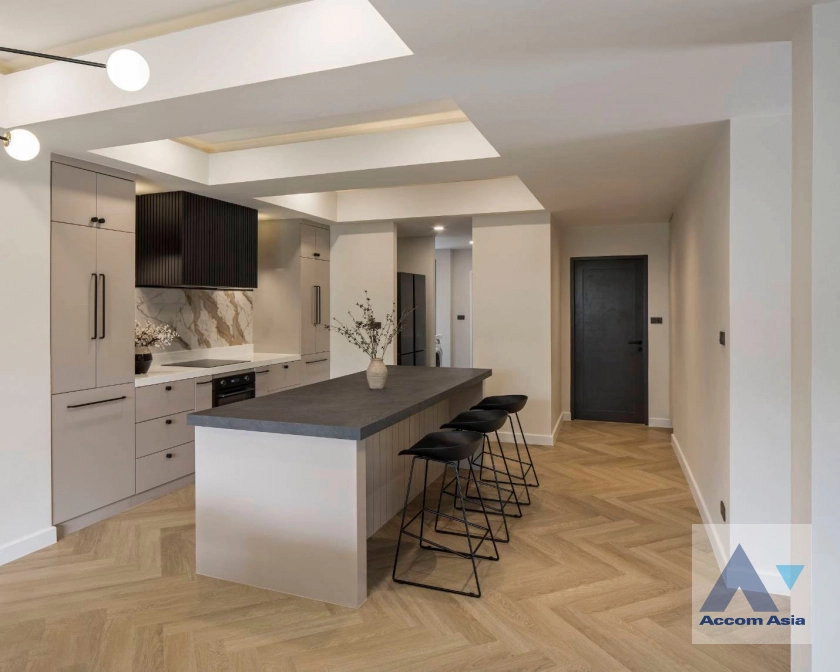 unitCorner Unit, Pet friendly |  3 Bedrooms  House For Rent & Sale in Sukhumvit, Bangkok  near BTS Phra khanong (AA35371)