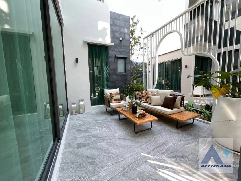  1  5 br House For Sale in Sukhumvit ,Bangkok ARL Hua Mak at The Gentry Phatthanakan 2 AA35384