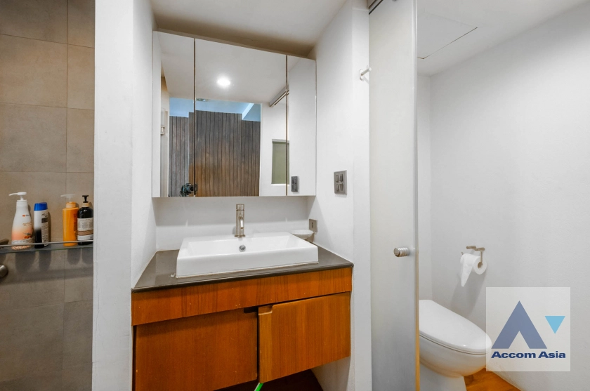 18  2 br Condominium For Sale in Sukhumvit ,Bangkok BTS Asok - MRT Sukhumvit at Sukhumvit House AA35387