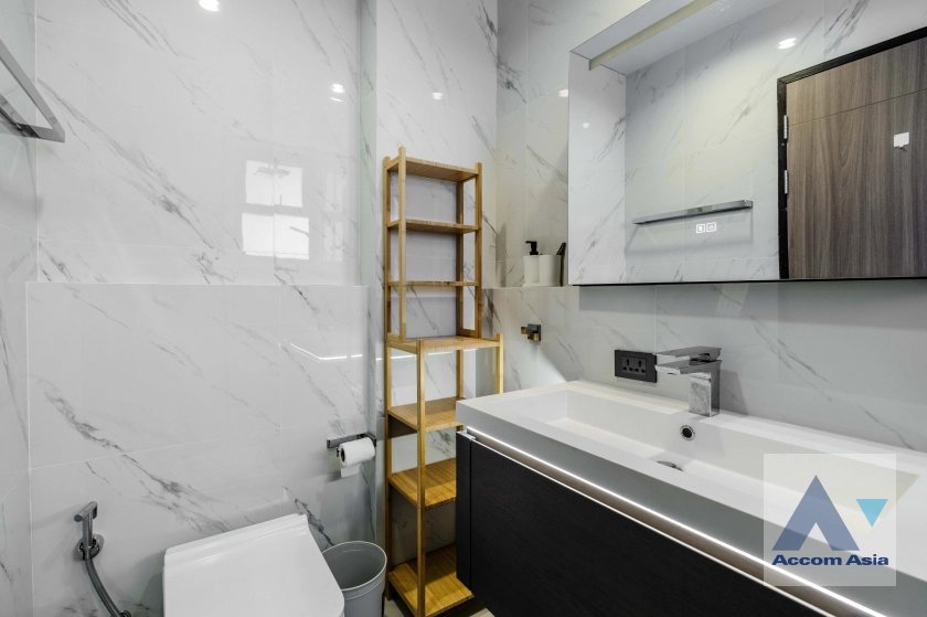 23  4 br House For Rent in Sukhumvit ,Bangkok BTS Phra khanong AA35388