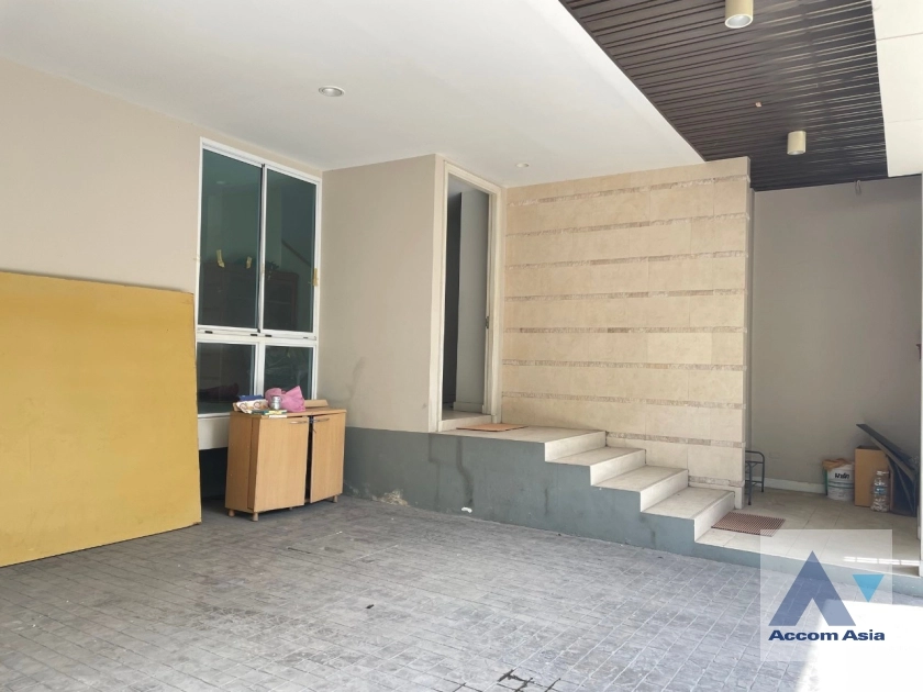 10  4 br House for rent and sale in Phaholyothin ,Bangkok BTS Saphan-Kwai at House in Compound AA35401