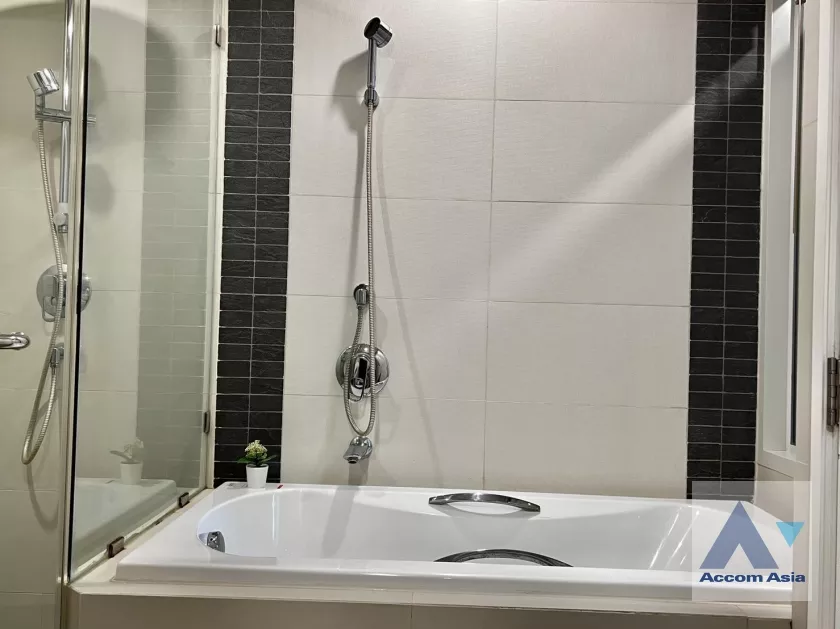 9  1 br Condominium For Sale in Sukhumvit ,Bangkok BTS Thong Lo at The Crest 49 AA35403