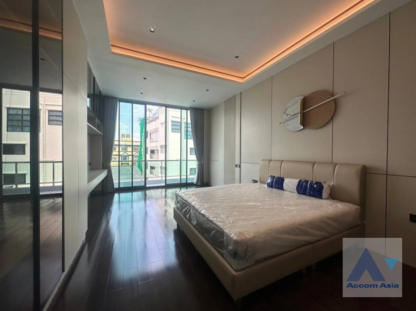 17  5 br House for rent and sale in Pattanakarn ,Bangkok ARL Hua Mak at The Gentry Phatthanakan AA35408