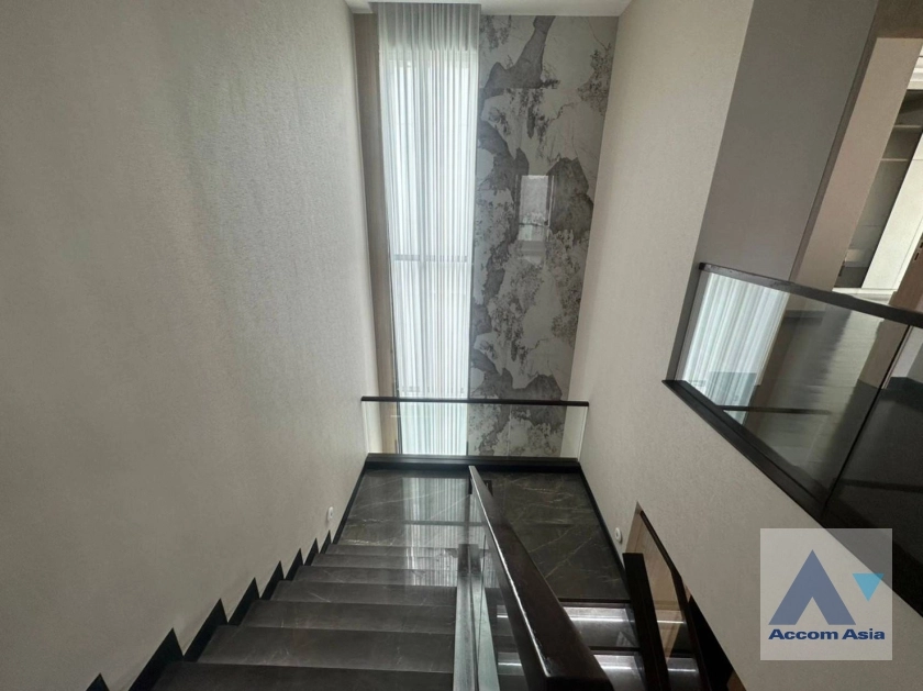 12  5 br House for rent and sale in Pattanakarn ,Bangkok ARL Hua Mak at The Gentry Phatthanakan AA35408