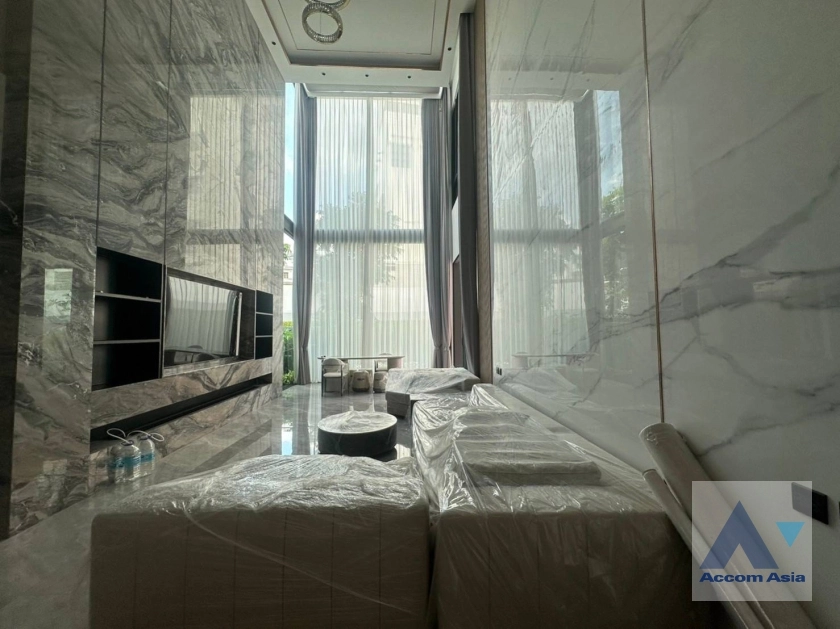  1  5 br House for rent and sale in Pattanakarn ,Bangkok ARL Hua Mak at The Gentry Phatthanakan AA35408