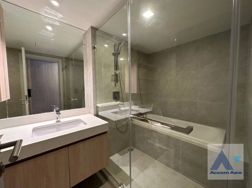 6  2 br Apartment for rent and sale in Sukhumvit ,Bangkok BTS Asok at Comfortable of Living Space AA35412