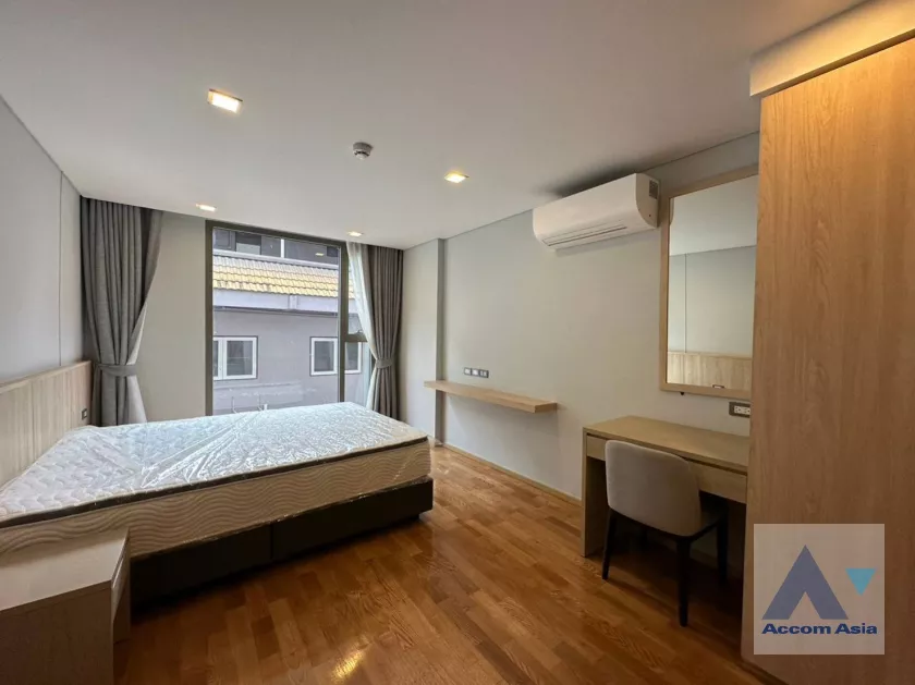 5  2 br Apartment For Rent in Sukhumvit ,Bangkok BTS Nana at Comfortable of Living Space AA35412