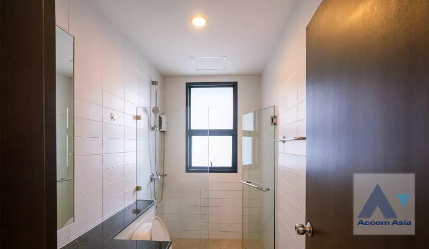 unitVista Garden Prestige Sukhumvit 71 Condominium