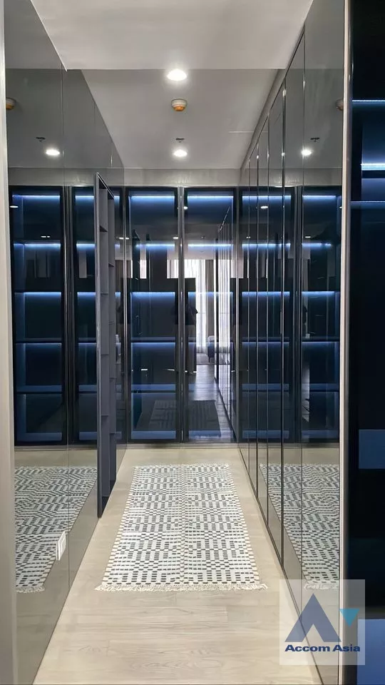 8  2 br Condominium For Rent in Ploenchit ,Bangkok BTS Ploenchit at Noble Ploenchit AA35426