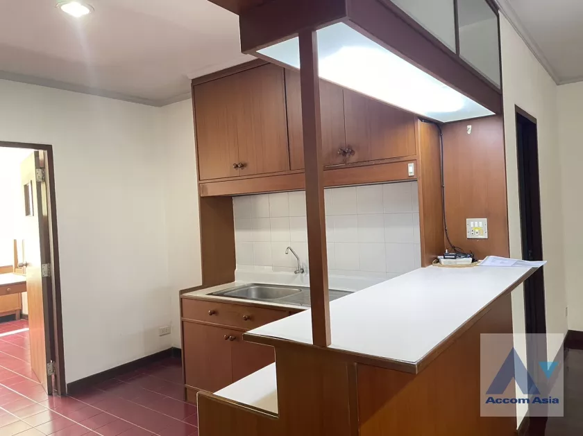 8  4 br Apartment For Rent in Phaholyothin ,Bangkok BTS Saphan-Kwai at Heart of Phaya Thai AA35431