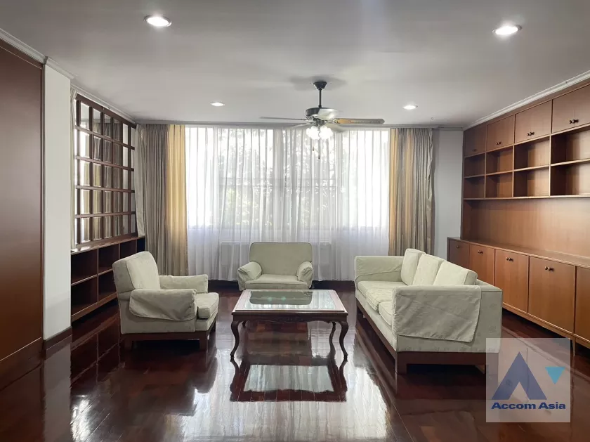  Heart of Phaya Thai Apartment  4 Bedroom for Rent BTS Saphan-Kwai in Phaholyothin Bangkok