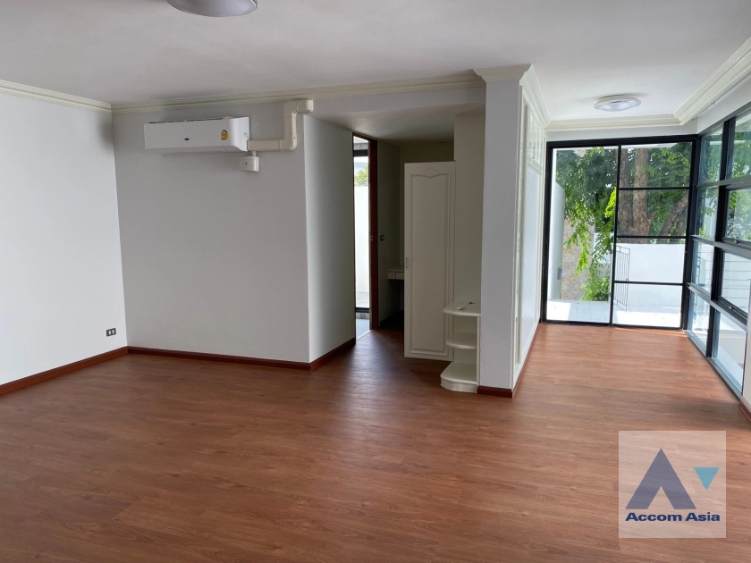 7  4 br House For Rent in Sukhumvit ,Bangkok BTS Ekkamai at The Noble Ekkamai 22  AA35436