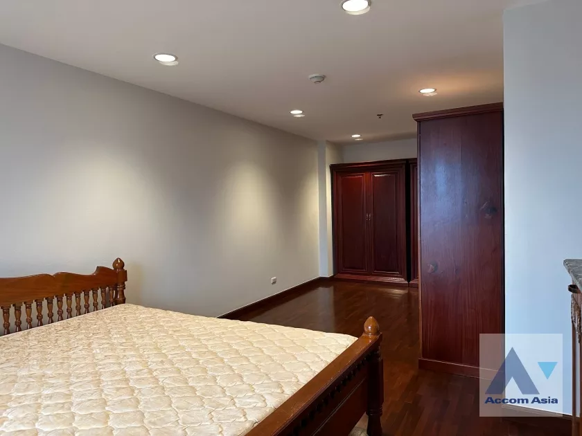 5  3 br Condominium For Rent in Rama 3 ,Bangkok BRT Rama III Bridge at River Heaven AA35438