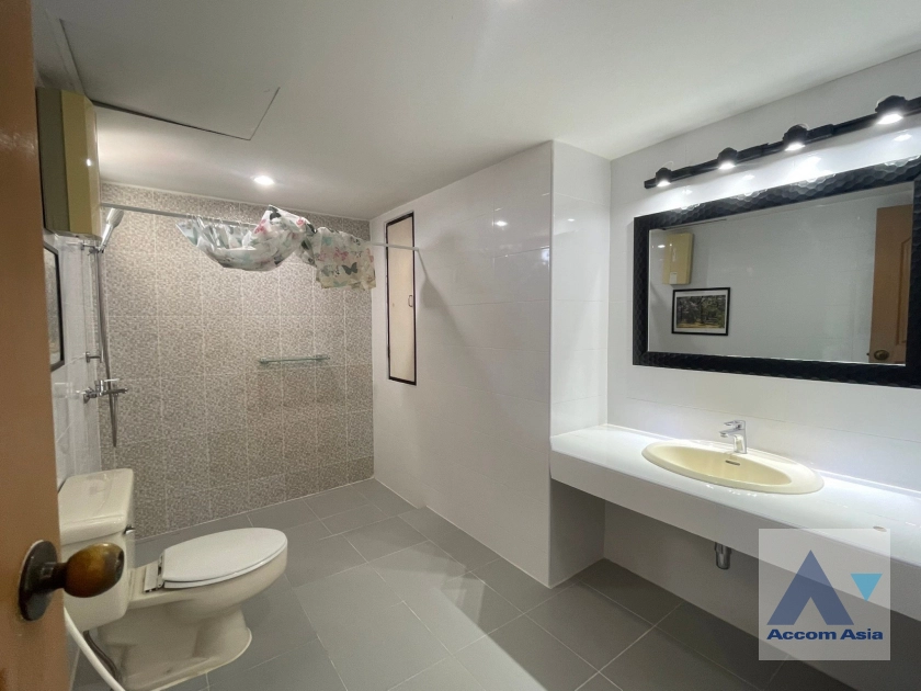 7  3 br Apartment For Rent in Sukhumvit ,Bangkok BTS Ekkamai at Ideal Place For Big Families AA35441