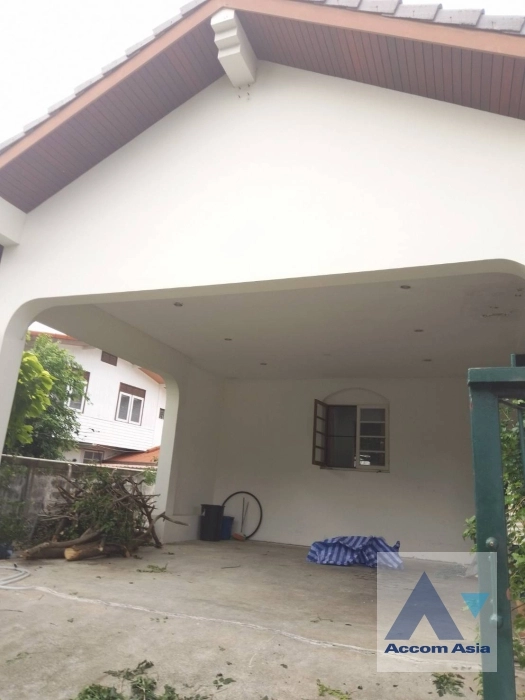 12  3 br House for rent and sale in Sukhumvit ,Bangkok BTS Punnawithi AA35453