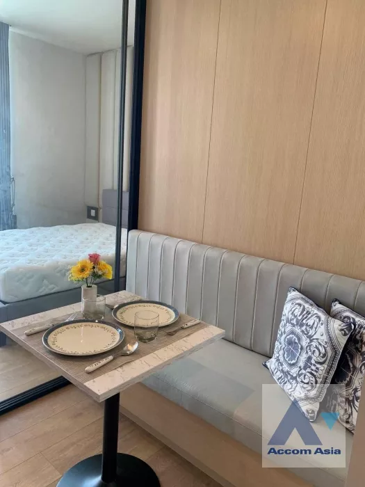 Fully Furnished |  Noble Around Sukhumvit 33 Condominium  1 Bedroom for Sale & Rent BTS Phrom Phong in Sukhumvit Bangkok
