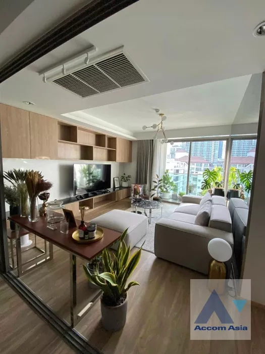  Siamese Surawong Condominium  2 Bedroom for Rent MRT Sam Yan in Silom Bangkok